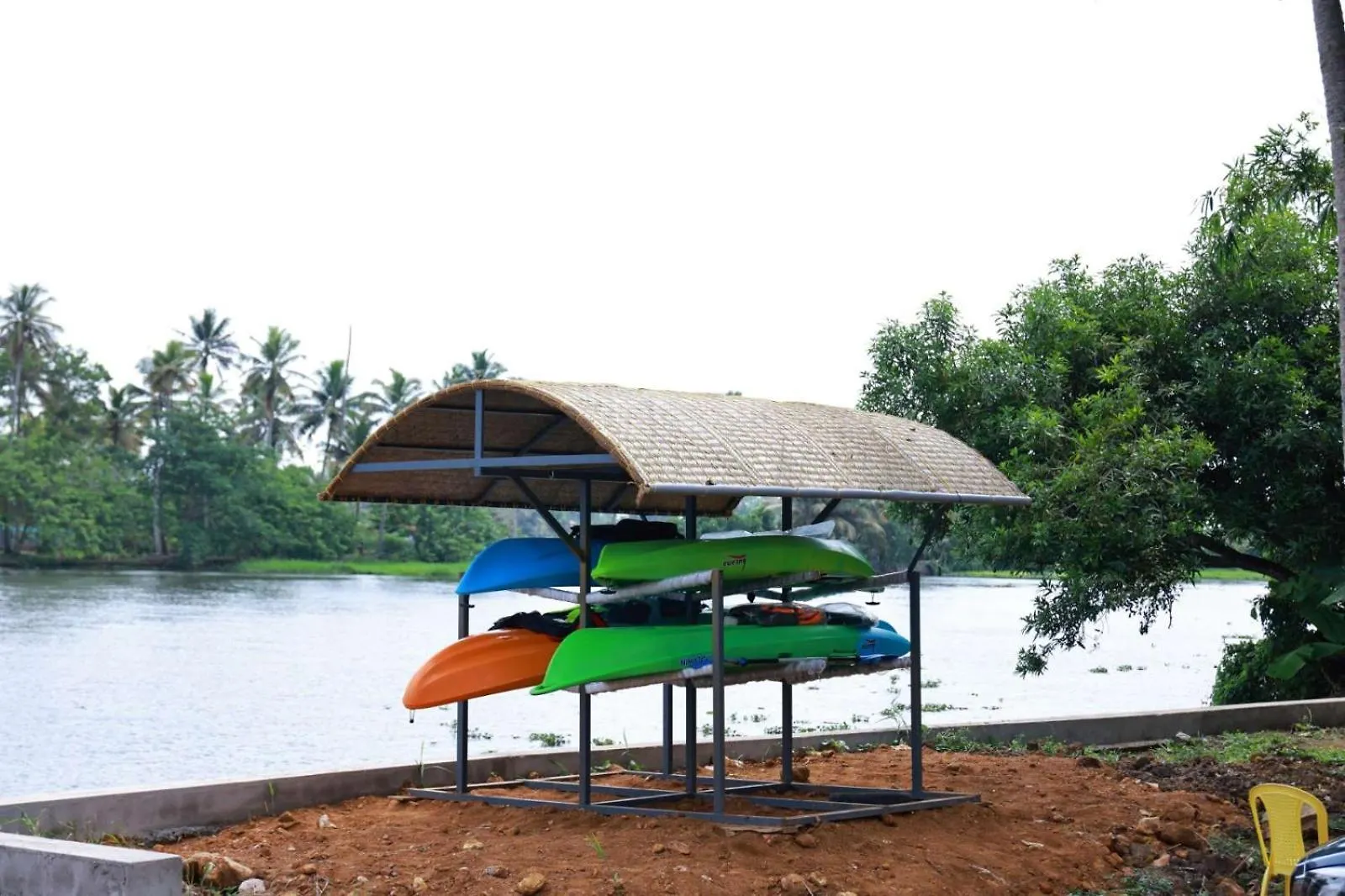 מלון Champakulam Island Of Peace Houseboat