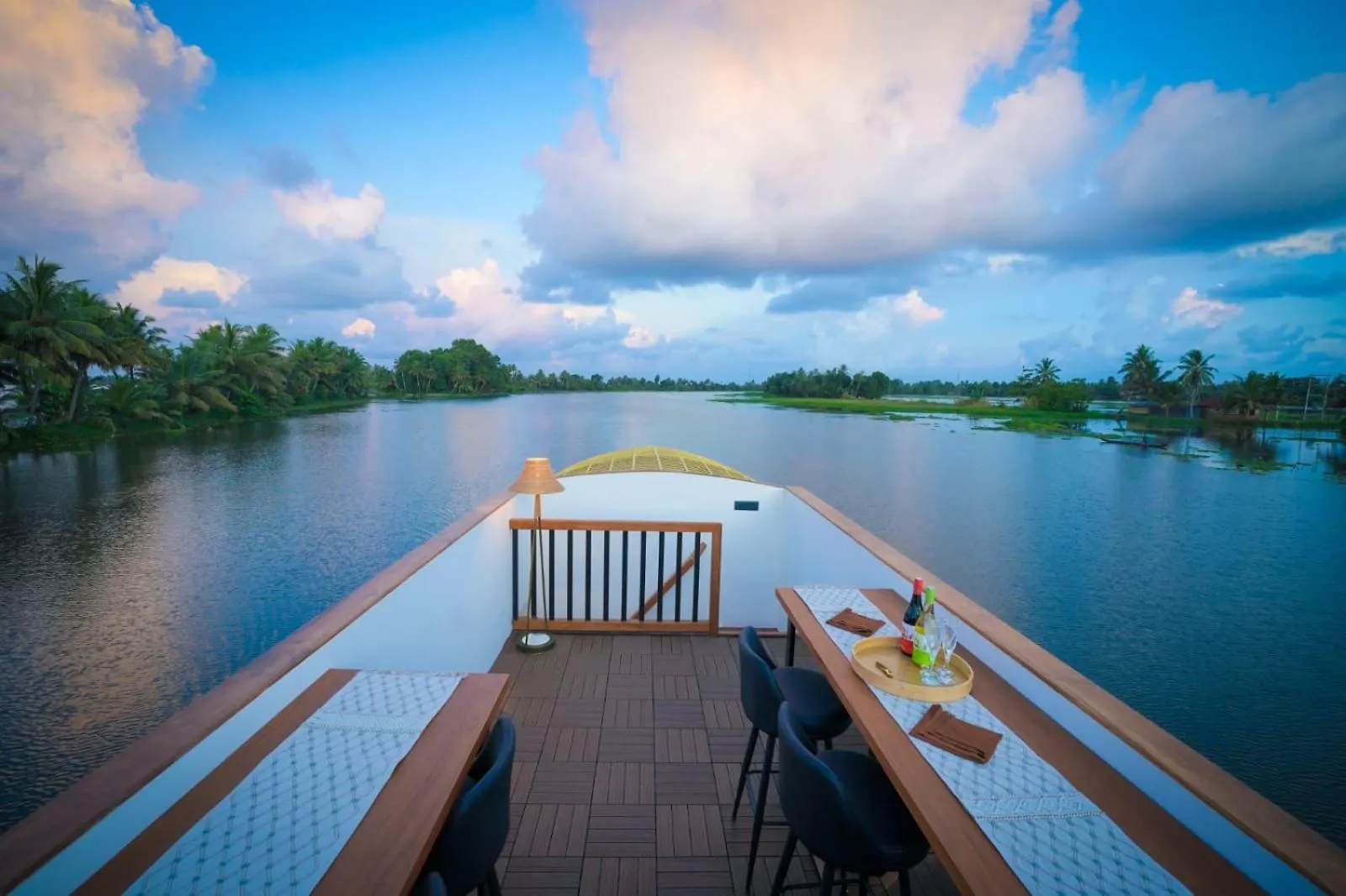 ספינת מלון מלון Champakulam Island Of Peace Houseboat